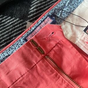 - Size 6 women vineyard vines pants capris pink